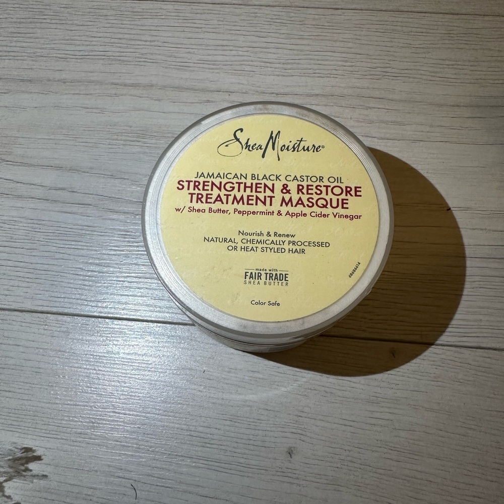 New sheamoisture Jamaican Black Castor oil- strengthen and restore treament